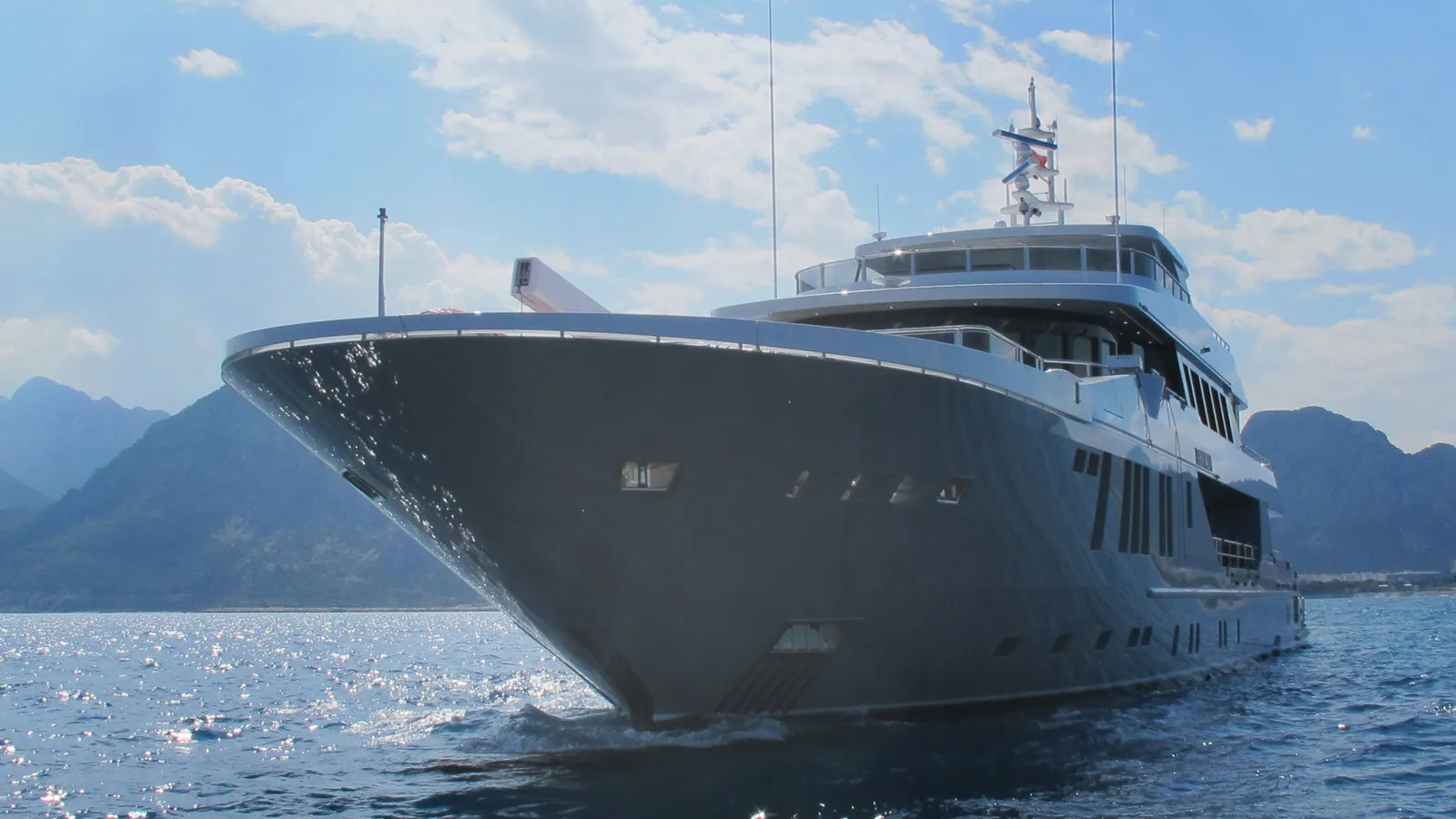 superyacht-thanuja